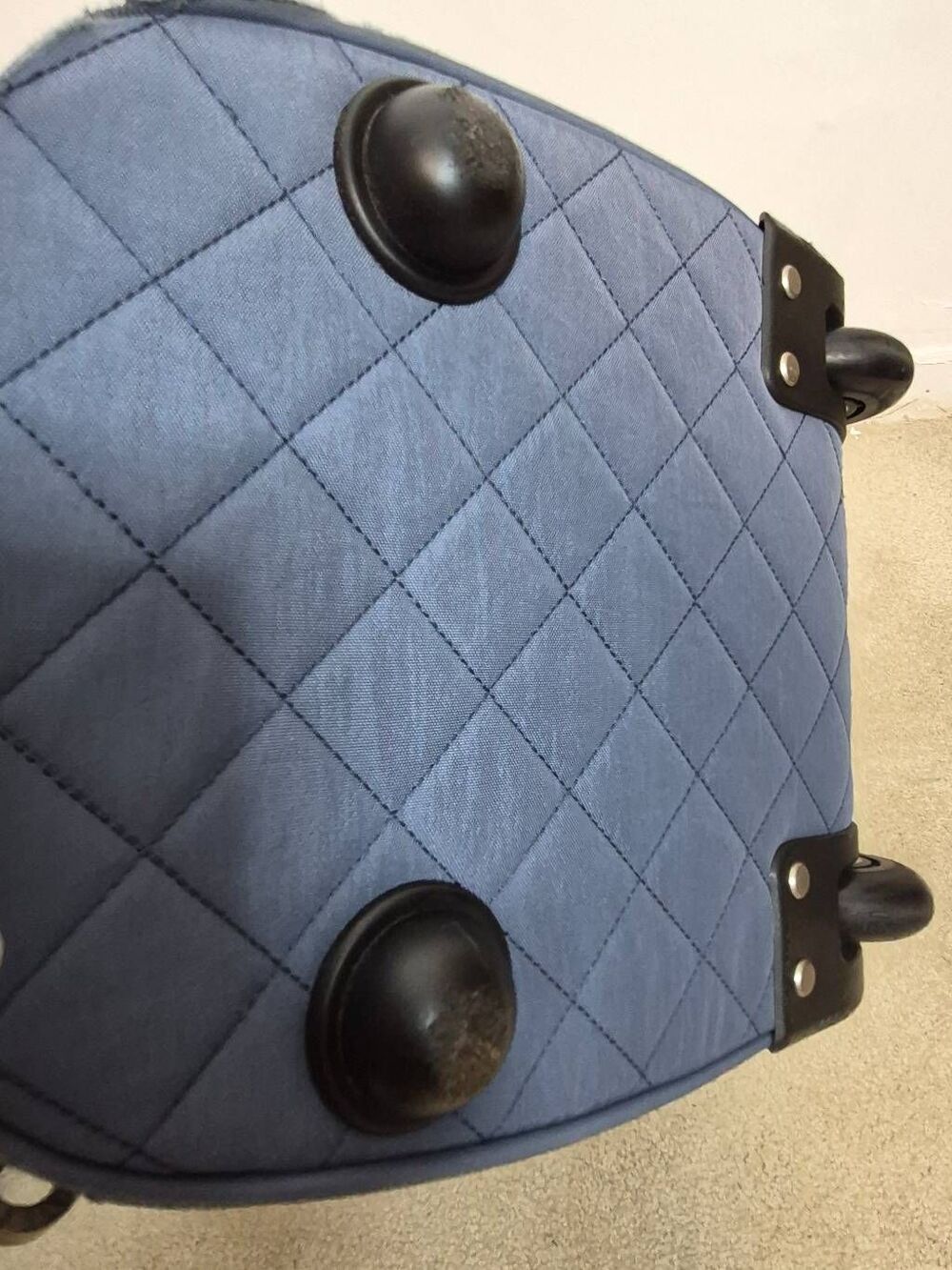 Baggalini rolling Duffle bag - Picture 6 of 14